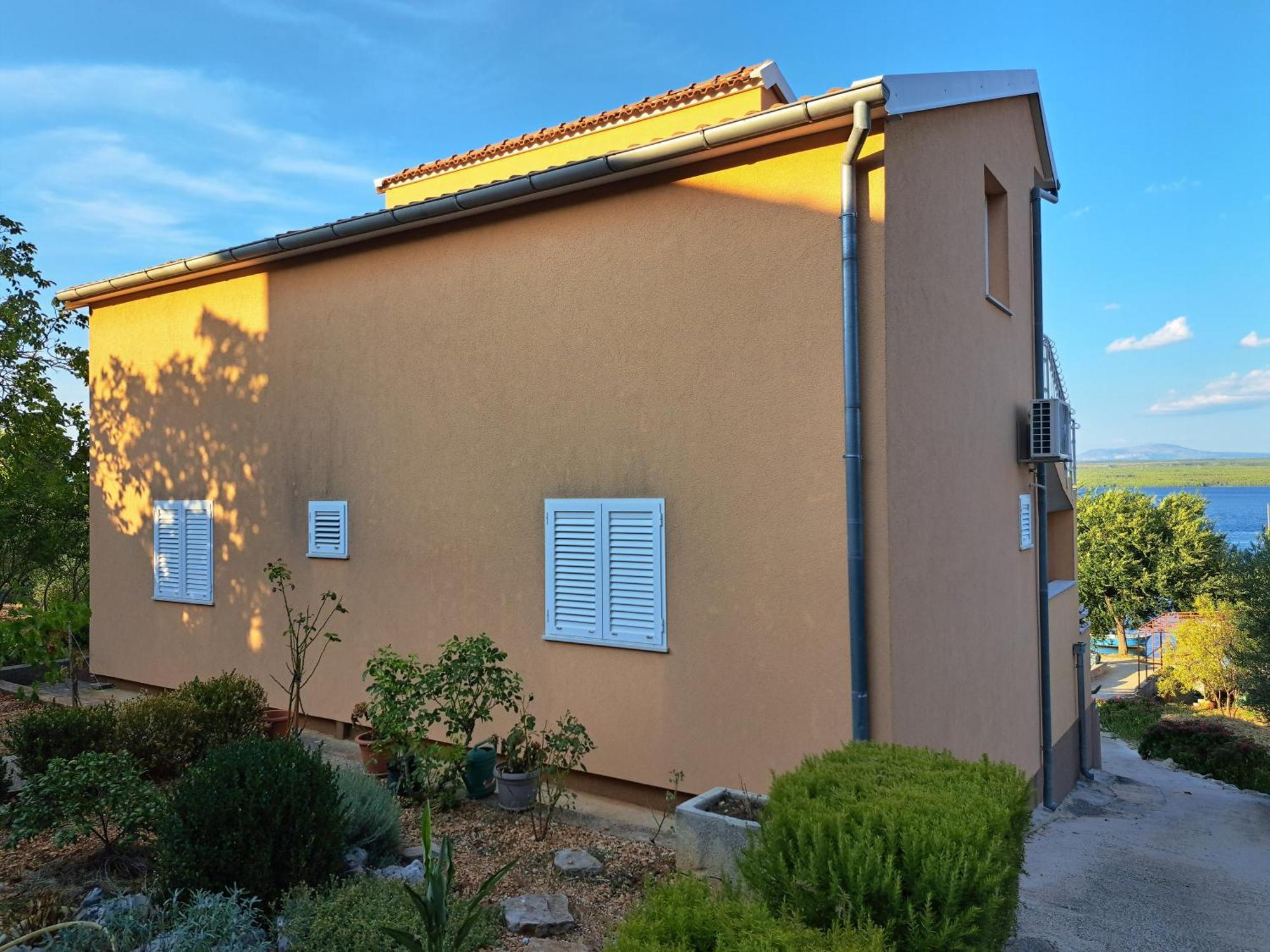 Apartment Petra Raslina Exterior photo